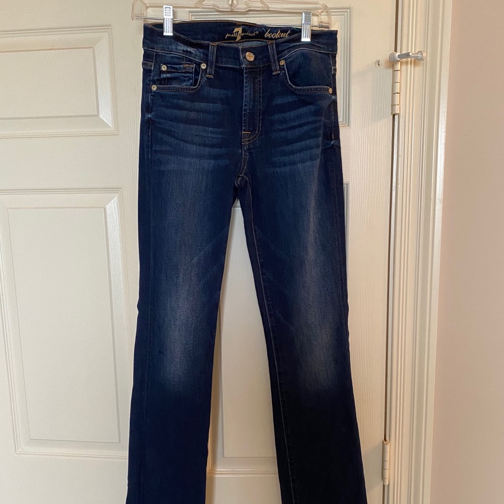 7 for all Mankind Women’s bootcut Jean size 27